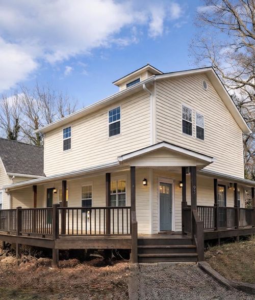 93 Oak St, Andrews, NC, 28901-9241 | Card Image