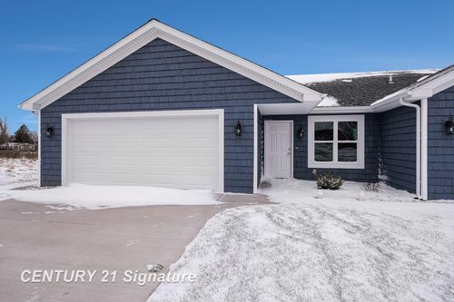 8483 N River Rock Drive, Tittabawassee Township, MI, 48623 | Card Image