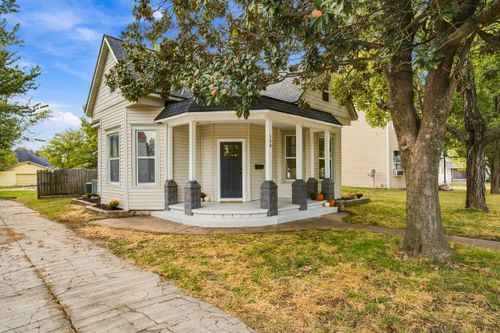 508 4th St, Monett, MO, 65708-2017 | Card Image