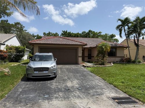 15600 Gauntlet Hall Manor, Davie, FL, 33331 | Card Image