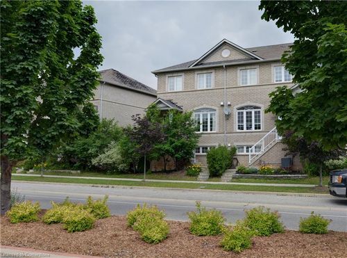 2313 Sutton Dr, Burlington, ON, L7L6Z3 | Card Image