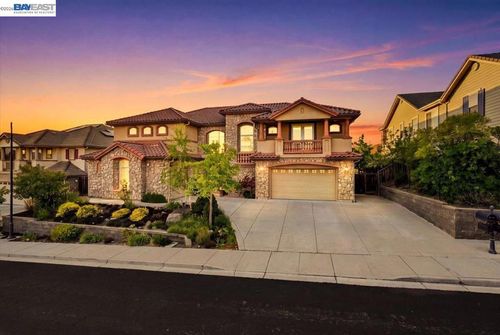 2851 E Cog Hill Ter, Dublin, CA, 94568-1189 | Card Image