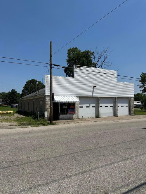 113 E Columbus St, Pleasantville, OH, 43148-9533 | Card Image