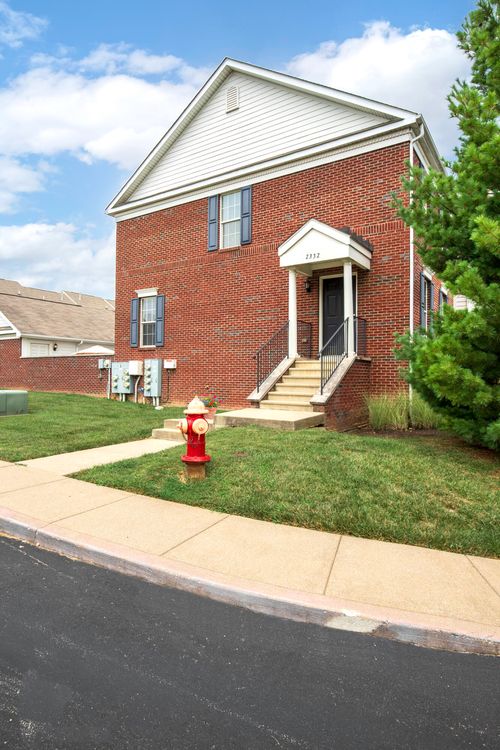2332 Aristocracy Cir, Lexington, KY, 40509-8584 | Card Image