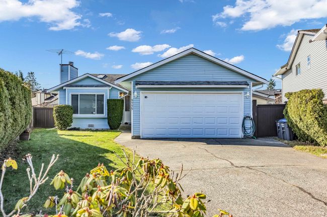 9775 153 Street, House other with 2 bedrooms, 2 bathrooms and 4 parking in Surrey BC | Image 1