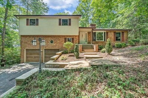 902 White Oak Dr, Covington, VA, 24426-5503 | Card Image