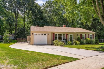 16 Eisenhower Court, House other with 3 bedrooms, 2 bathrooms and null parking in Matawan NJ | Image 2