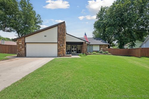 2807 Atlanta Pl, Broken Arrow, OK, 74012-0927 | Card Image