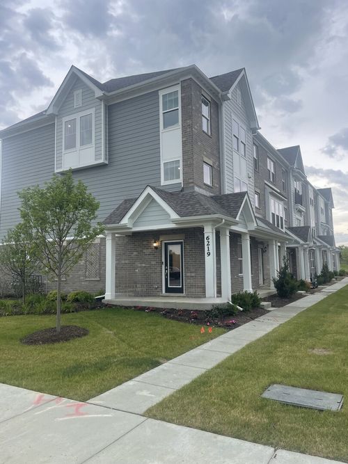 34004-6289 Sandbelt Drive, Woodridge, IL, 60517 | Card Image