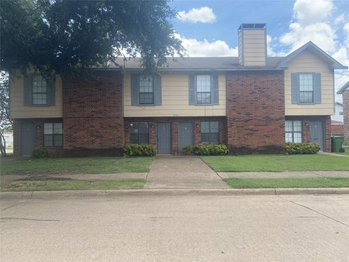 b-2826 Wimbledon Ct, Garland, TX, 75041-2682 | Card Image