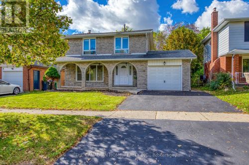 15 Newton Road, Brampton (Brampton North), ON, L6V2P4 | Card Image