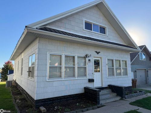 412 4th St, Manning, IA, 51455-1318 | Card Image