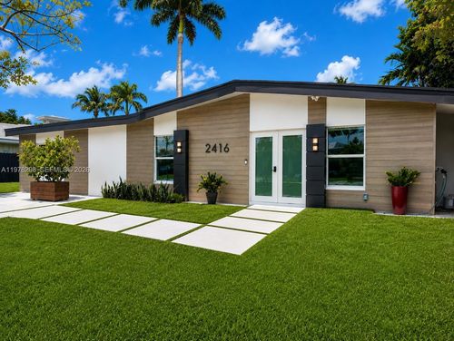 2416 Ne 19th Ter, Wilton Manors, FL, 33305-1512 | Card Image