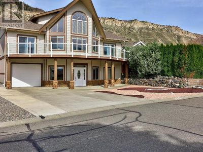 3601 Navatanee Dr, House other with 4 bedrooms, 3 bathrooms and 4 parking in Kamloops BC | Image 2