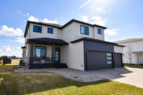 6562 56th Ave S, Fargo, ND, 58104-5660 | Card Image