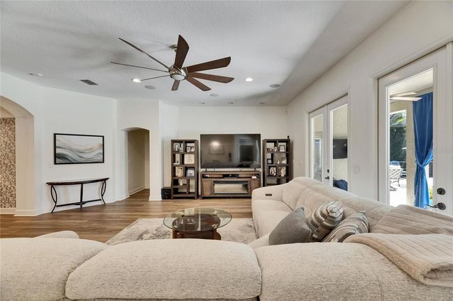 Family Room | Image 13