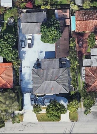 6615 Sw 48th St, House other with 3 bedrooms, 2 bathrooms and null parking in Miami FL | Image 2