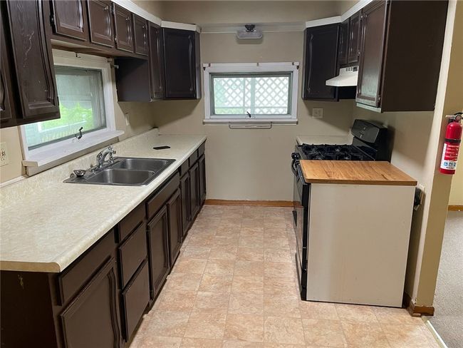927 9 Th Ave, House other with 3 bedrooms, 1 bathrooms and null parking in Brackenridge PA | Image 8