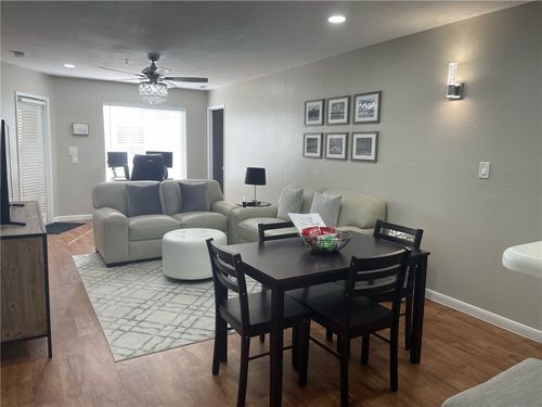 apt-204-521 Southwest Pkwy, College Station, TX, 77840-7134 | Card Image