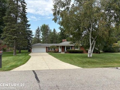 120 Montmorency Rd, Rochester Hills, MI, 48307-3846 | Card Image