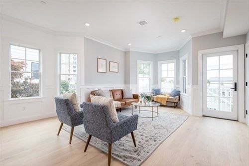 c-115 Beacon St, Somerville, MA, 02143-4302 | Card Image