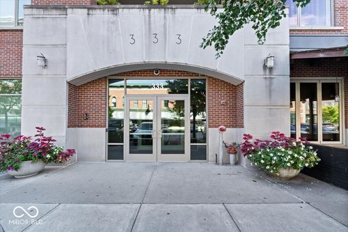 unit-401-333 Massachusetts Ave, Indianapolis, IN, 46204-2039 | Card Image