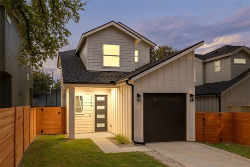 1700 Pennsylvania Ave, Austin, TX, 78702-2127 | Card Image