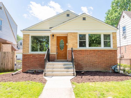 2408 Nathaniel Pl, Evanston, IL, 60202-1044 | Card Image