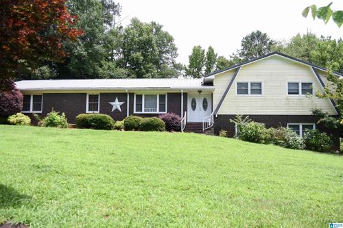3911 Perkerson Dr, Anniston, AL, 36201-8721 | Card Image