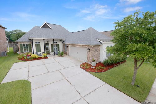 3135 Meadow Grove Ave, Zachary, LA, 70791-5483 | Card Image