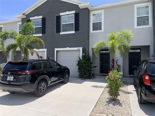 8943 Milestone Dr, Sarasota, FL, 34238-3908 | Card Image