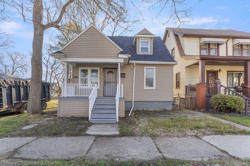 15840 Dexter Ave, Detroit, MI, 48238-1300 | Card Image