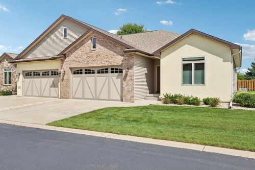 6890 Tuscan Ridge Circle, Deforest, WI, 53532 | Card Image