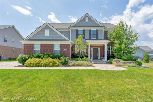 1043 Kendall Ct, Lake Orion, MI, 48360-2535 | Card Image