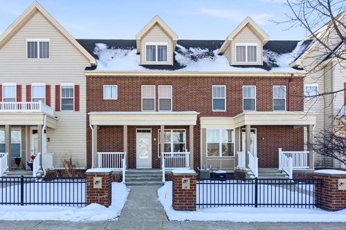 14 S Gardens Way, Fitchburg, WI, 53711-7667 | Card Image