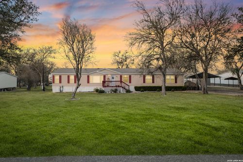 420 County Road 3823, San Antonio, TX, 78253-6934 | Card Image