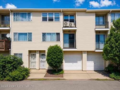 11 Mosel Loop, Staten Island, NY, 10304 | Card Image