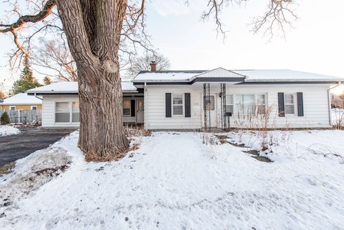 2101 Eshcol Ave, Zion, IL, 60099-2353 | Card Image