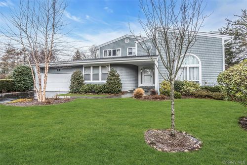 52 Hyde Ct, Manhasset, NY, 11030-3922 | Card Image