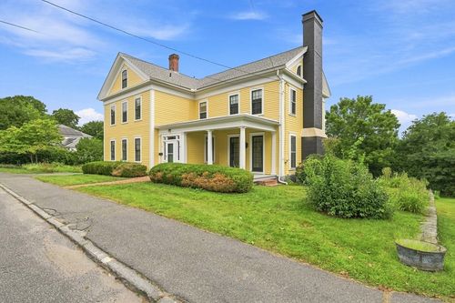 11 High St, Monson, MA, 01057-1025 | Card Image