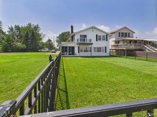 4356 S 14th St, Luna Pier, MI, 48157-9515 | Card Image