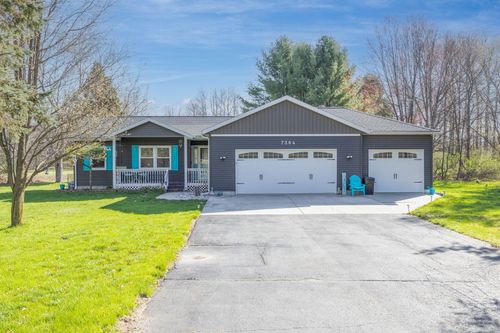 7364 Regency Ln, Stanwood, MI, 49346-9663 | Card Image