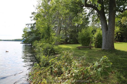 35 N Water St, Kawartha Lakes, ON, K0M1K0 | Card Image