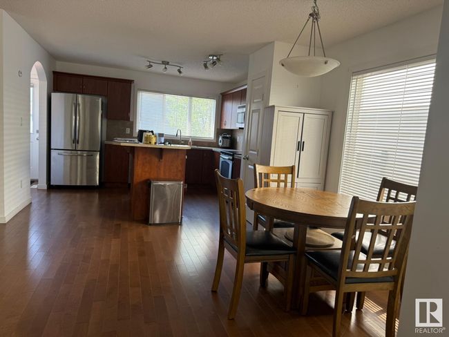 1332 74 St Sw, House other with 4 bedrooms, 4 bathrooms and null parking in Edmonton AB | Image 9