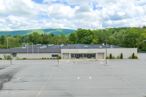 431 E 25th Ave, Altoona, PA, 16601-4029 | Card Image