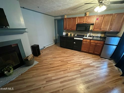 125 E Valley Point Ln, Claysburg, PA, 16625 | Card Image