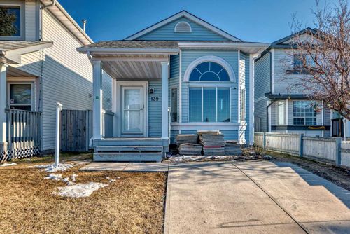 139 Carmel Close Ne, Home with 4 bedrooms, 2 bathrooms and 2 parking in Calgary AB | Card Image