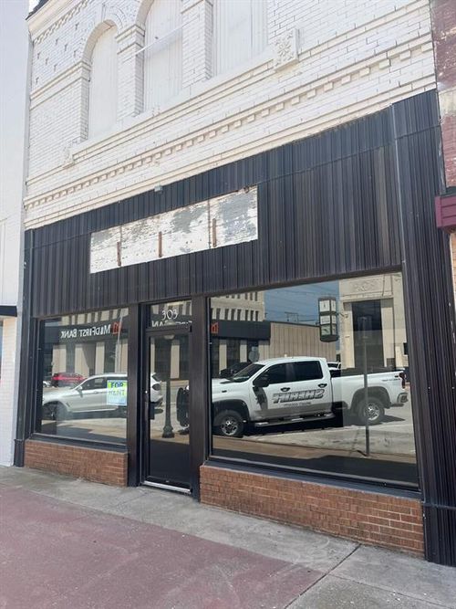 303-301 W Chickasha Avenue, Amber, OK, 73004 | Card Image