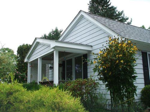 82 Narragansett Avenue West Avenue, South Kingstown, RI, 02879 | Card Image