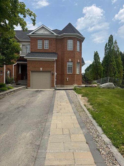 613 Osler Crt, Newmarket, ON, L3X2P5 | Card Image